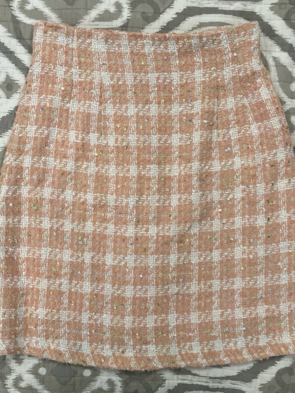 Glamorous Peach and White Tweed Pencil Skirt